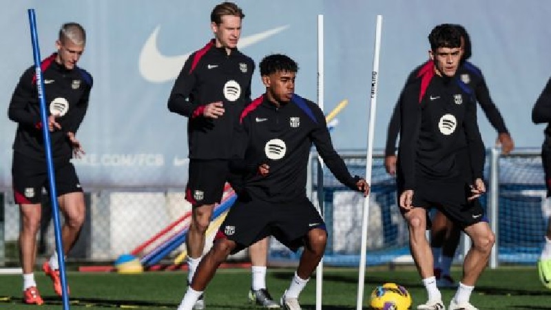 Wonderkid Lamine Yamal dapat berpartisipasi dalam latihan penuh Barcelona pada hari Jumat.