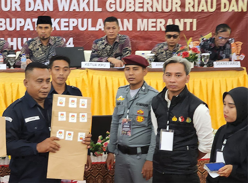 Rapat Pleno Rekapitulasi Pilkada 2024 tingkat Kabupaten Kepulauan Meranti di Hall Grand Meranti, Selasa (3/12/2024) siang.