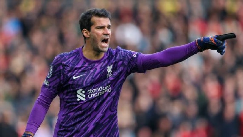 Penampilan terakhir Alisson Becker untuk Liverpool terjadi pada awal Oktober.