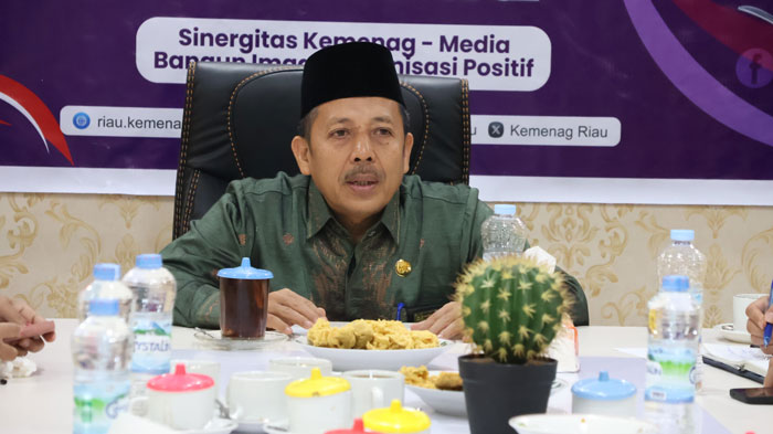 Kepala Kantor Wilayah Kemenag Riau Dr H Muliardi MPd