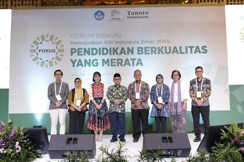 Foto bersama dalam Forum Diskusi 2024 di Jakarta, Kamis (19/12/2024).