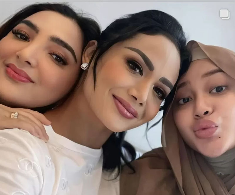 Dari kanan, Aurel Hermansyah, Krisdayanti, dan Ashanti.