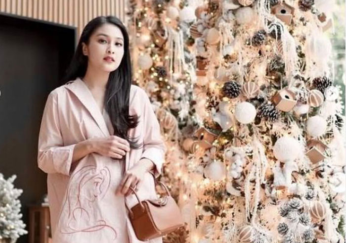 Sandra Dewi rayakan Natal tahun ini tanpa Harvey Moeis.
