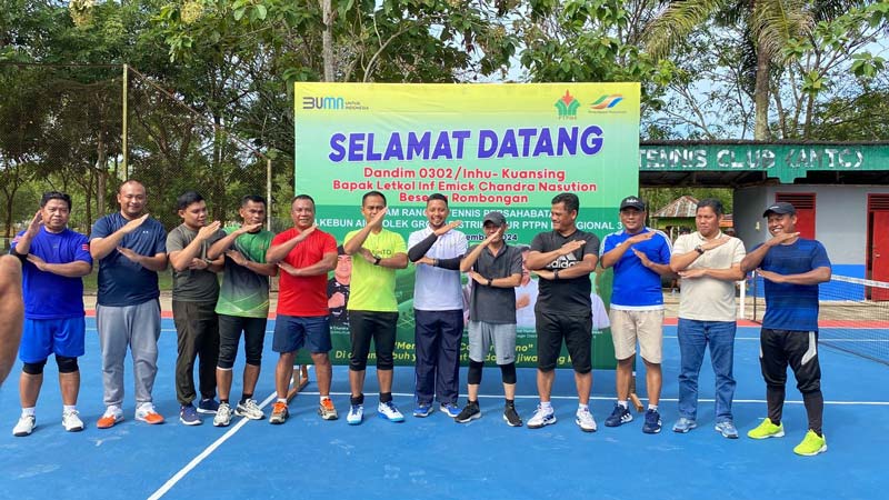 Komandan Kodim 0302 Letkol Inf Emick Chandra Nasution foto bersama dengan GM Distrik Timur PTPN IV Regional III Amrizal Hamdi saat melakukan silaturahmi
