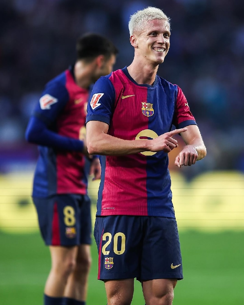 Dani Olmo terancam tak bisa membela Barcelona lagi di paruh musim kedua LaLiga.