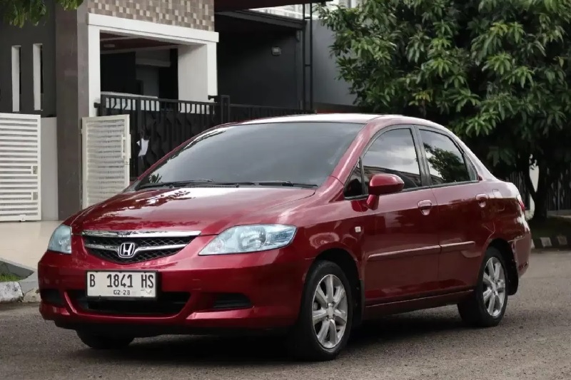 Ilustrasi Honda City bekas. Kendaraan ini disebut sangat cocok untuk perjalanan jauh.