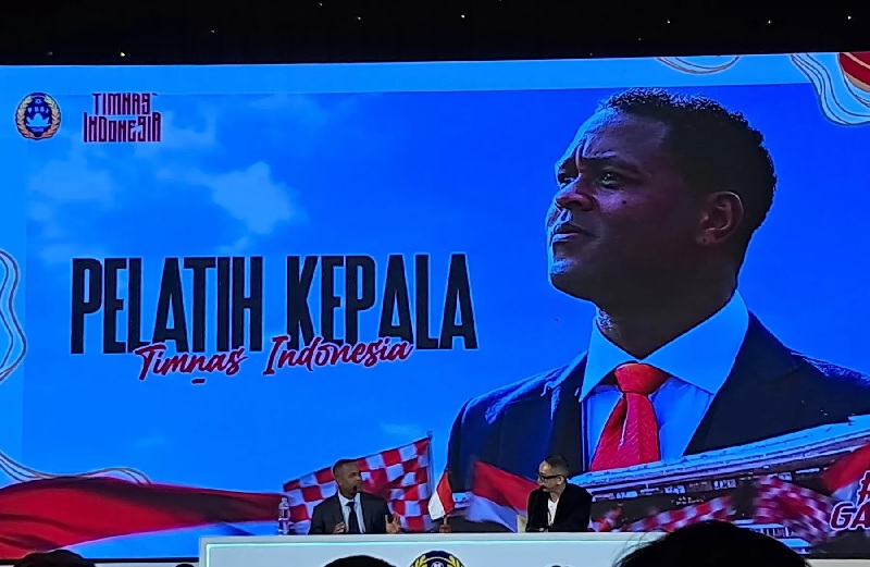 Patrick Kluivert saat diperkenalkan sebagai Pelatih Timnas Indonesia yang baru.