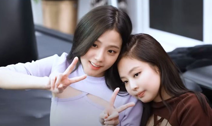 Jennie dan Jisoo Blackpink