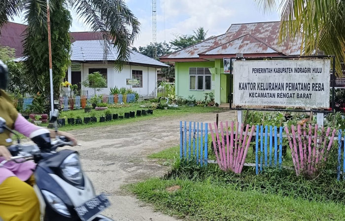 Kantor Kelurahan Pematang Reba salah satu titik rawan banjir ketika hujan turun lebih dari satu jam, Jumat (31/1/2025).