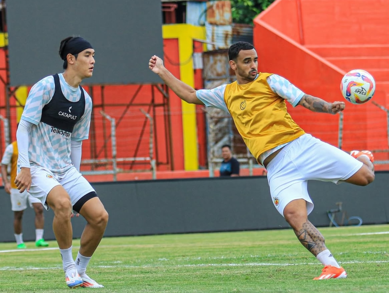 Skuad Semen Padang FC dalam sesi latihan, beberapa waktu lalu.
