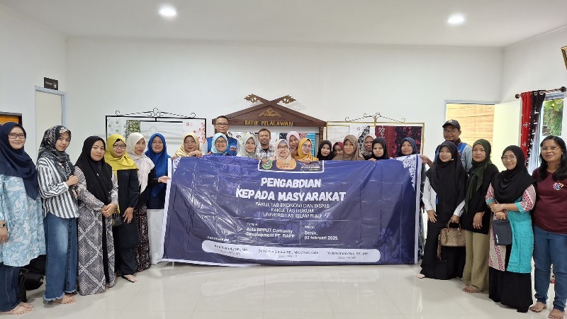 Dekan Fakultas Ekonomi dan Bisnis Dr. Hj. Eva Sundari SE,MM CRBC, QMA, bersama  dosen Manajemen Arie Yusnelly SE,MM, Dosen Hukum Yuliana Indah Sari SH,M.H  melakukan Pengabdian Kepada Masyaramat,