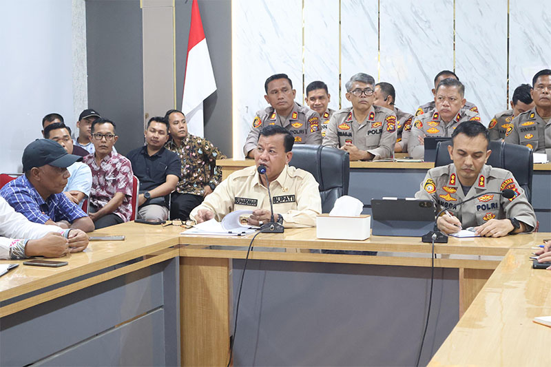 Polres bersama Pemkab Kuansing, Kamis (6/2/2025) melakukan rakor pembahasan program makan begizi gratis di Kuansing, di aula Mapolres Kuansing.