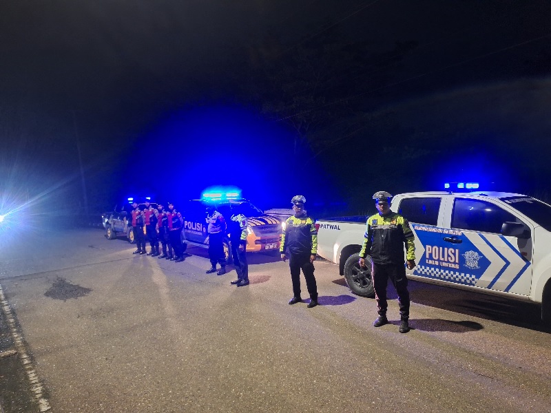 Polres Kuansing melakukan patroli KRYD di kawasan Telukkuantan menjaga kamtibmas pasca Pilkada serentak, Sabtu (8/2/2025) malam.