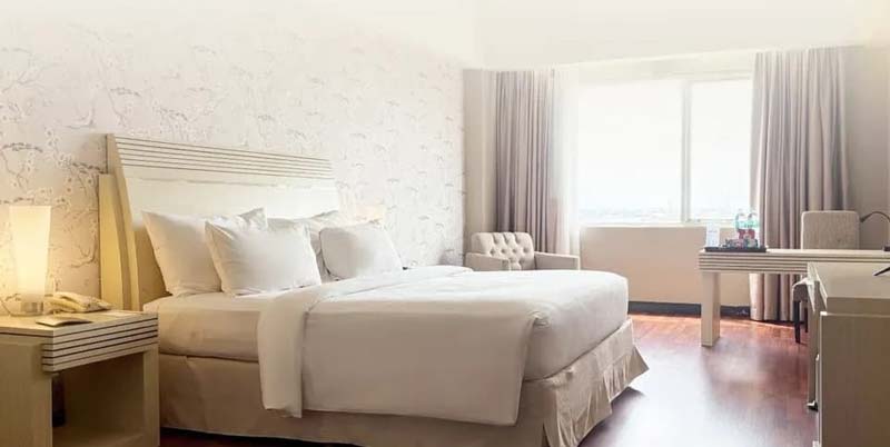 Grand Elite Hotel Pekanbaru menghadirkan promo menginap atau staycation mewah bersama keluarga selama Februari 2025.