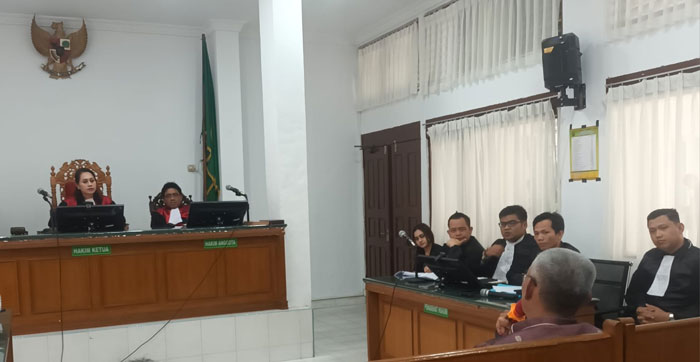 Sidang dugaan penganiayaan dengan terdakwa Cut Salsa di PN Pekanbaru pada Rabu (12/2/2025).