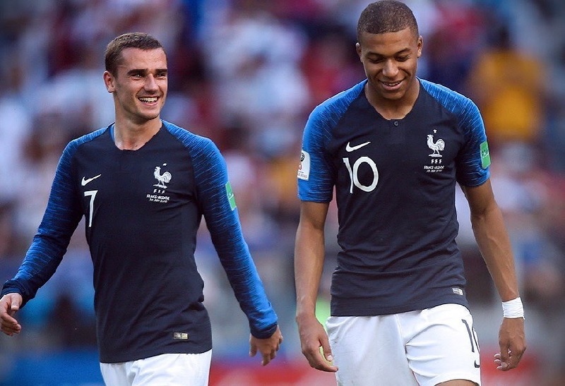Setelah menjalani periode sulit, Kylian Mbappe disebut pelatih Didier Deschamps bakal kembali masuk skuad Timnas Prancis menghadapi Kroasia di perempatfinal UEFA National League.