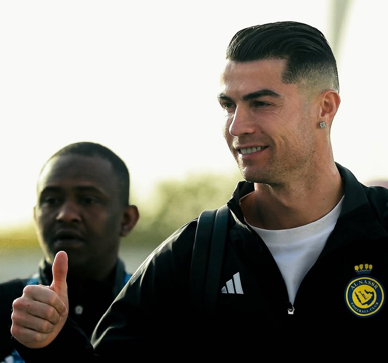 Bintang Al Nassr Cristiano Ronlado berada di posisi teratas daftar atlet terkaya pada tahun 2024. Tidak ada atlet wabnita di 100 besar.