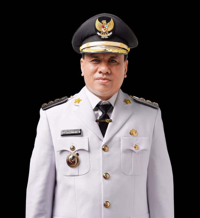 Bupati Kuansing Dr H Suhardiman Amby MM.