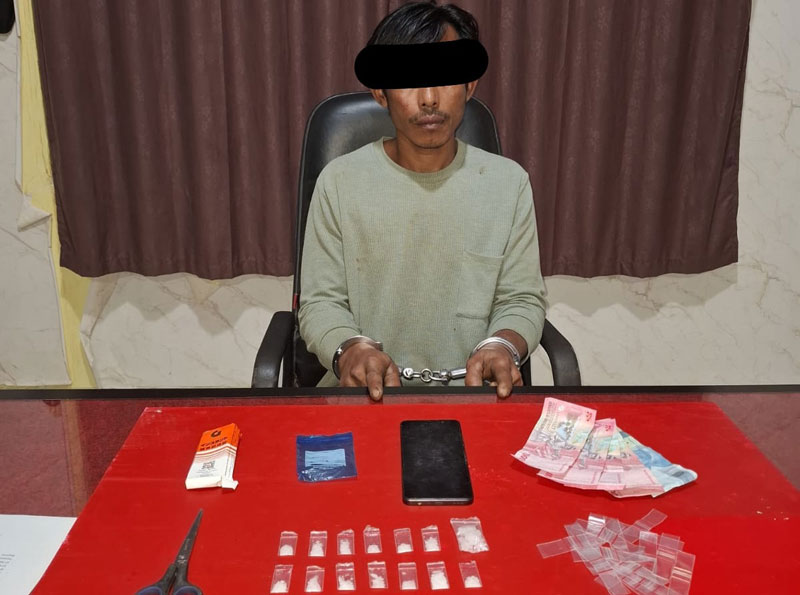 Pengedar sabu berinisial D berhasil diamankan Satres Narkoba Polres Kuansing di Desa Petai, Kecamatan Singingi Hilir, Selasa (18/2/2025).