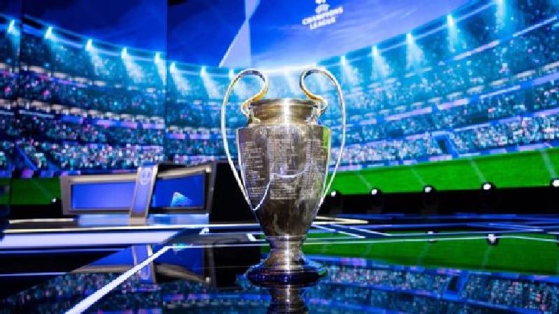 Undian babak 16 besar Liga Champions telah dilakukan pada hari Jumat (21/2/2025). Juara bertahan Rela Madris akan menghadapi rival sekota Atletico Madrid.