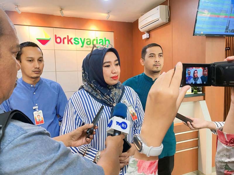 Branch Manager BRK Syariah Cabang Jakarta, Nety Supiaty saat diwawancarai sejumlah awak media, baru-baru ini.