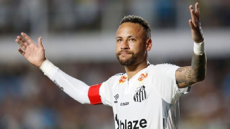 Neymar ingin memulai kembali kariernya di klub masa kecilnya Santos.