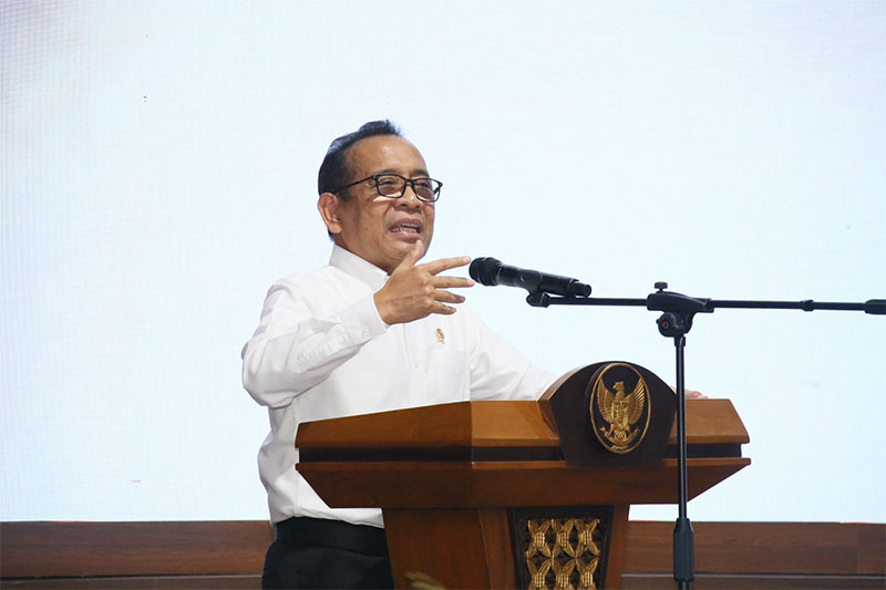 Menteri Koordinator (Menko) Bidang Pembangunan Manusia dan Kebudayaan (PMK) Pratikno.