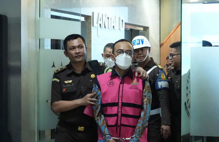 Para tersangka kasus dugaan korupsi tata kelola minyak mentah dan produk kilang PT Pertamina.