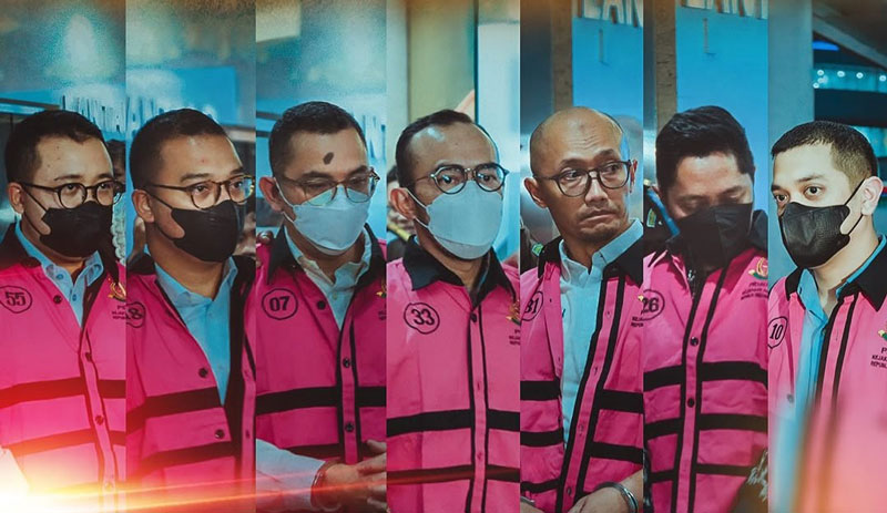 Sebanyak tujuh tersangka perkara dugaan tindak pidana korupsi Tata Kelola Minyak Mentah PT Pertamina Patra Niaga saat dirilis Tim Penyidik Jaksa Agung Muda.
