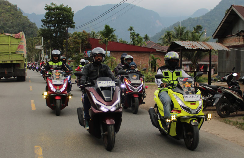 PT Capella Dinamik Nusantara (CDN) selaku main dealer sepeda motor Honda untuk wilayah Riau menggelar iven untuk komunitas bikers, belum lama ini.