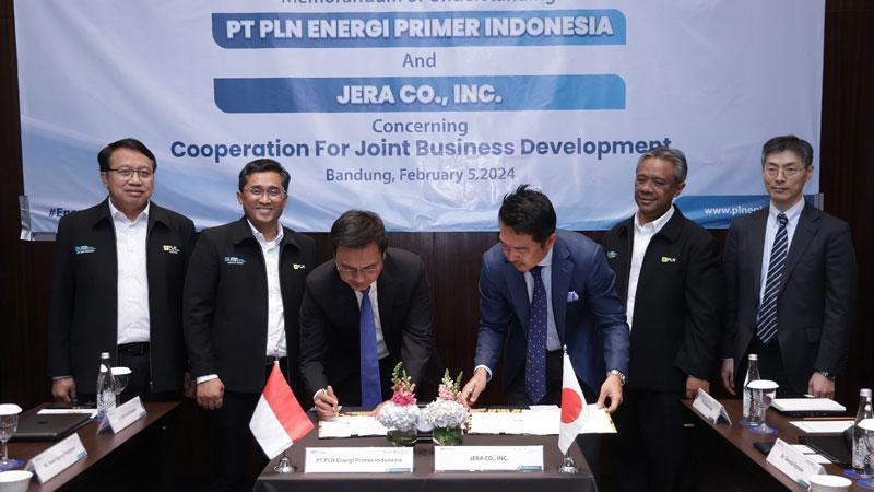 Penandatanganan nota kesepa&shy;haman antara PLN Energi Primer Indonesia (EPI) dengan JERA.