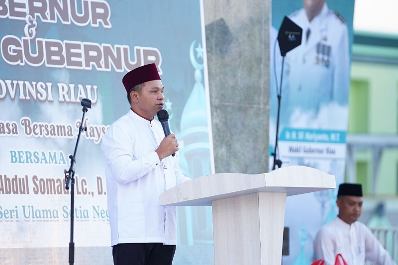 Gubernur Riau (Gubri) Abdul Wahid meningatkan kepala sekolah untuk tidak membuat kegiatan perpisahan di luar sekolah. Jika itu terjadi, kepala sekolah bisa diganti.