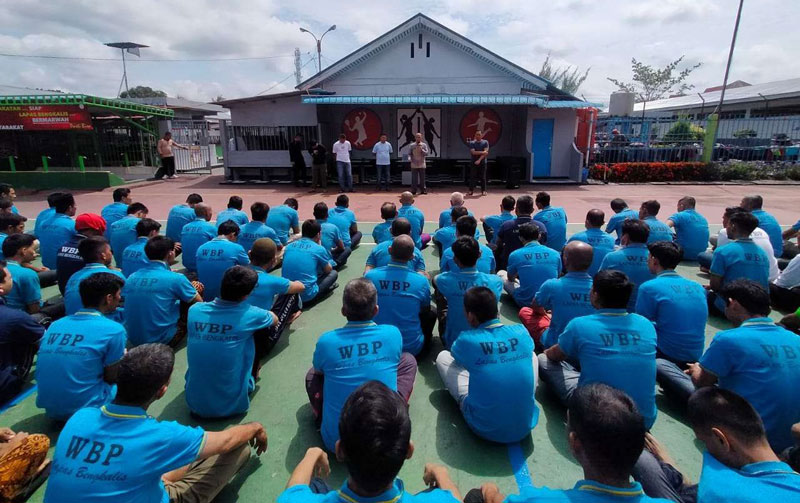 Lapas Bengkalis memberikan arahan kepada warga binaan dalam memperkuat pembinaan keagamaan selama Ramadan bagi warga binaan yang sedang menjalankan ibadah puasa, Rabu (5/3/2025).