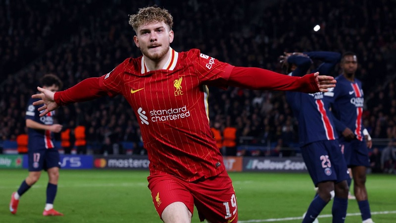 Harvey Elliott mencetak gol kemenangan Liverpool ke gawang PSG dengan sentuhan pertamanya pada leg 1 Babak 16 Besar Liga Champions di Parc des Princes  Paris, Kamis (6/3/2025) dini hari WIB.