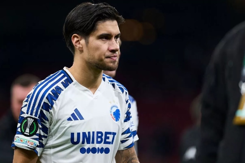 Kevin Diks terancam tak bisa membela Timnas Indonesia lawan Australia dan Baharain di Kualifikasi Piala Dunia 2026 karena cedera saat membela klubnya FC Copenhagen.  FC Copenhagen)