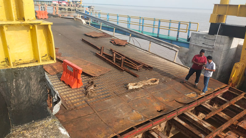 Proyek perbaikan Dermaga Satu Ro-Ro Air Putih Bengkalis yang dikerjakan rekanan kontraktor sebelum Ramadan lalu sudah rampung. Foto diambil belum lama ini.
