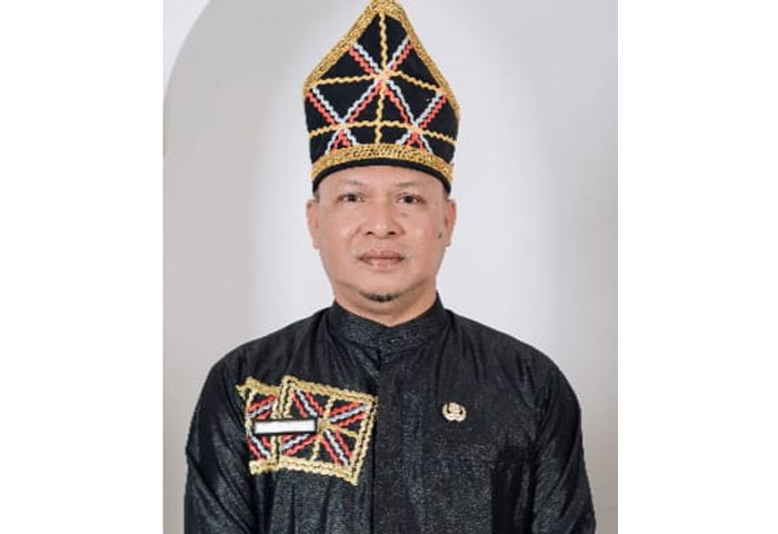 Kepala Dinas Tenaga Kerja Kuansing Drs Masnur MM
