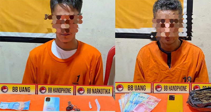 Kedua tersangka pengguna dan pengedar daun ganja diamankan di Mapolres Inhil, Selasa (18/3/2025).