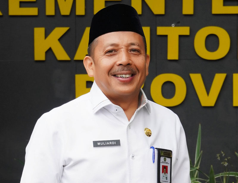 Dr H MULIARDI MPd (Kepala Kanwil Kemenag Riau)