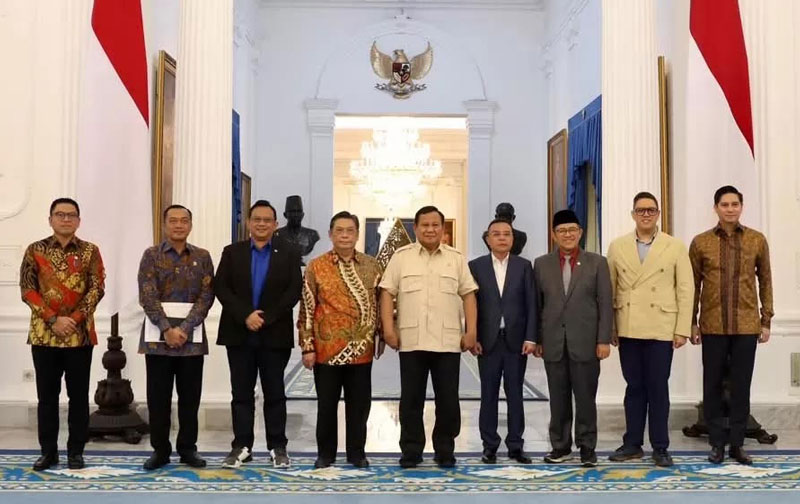 Presiden Prabowo Subianto menerima kunjungan Wakil Ketua DPR RI Sufmi Dasco Ahmad dan Pimpinan Komisi I DPR RI di Istana Kepresidenan, Jakarta, Rabu (19/3/2025).