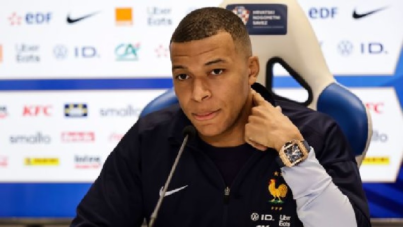 Kylian Mbapp&eacute; kembali ke skuad Prancis setelah absen selama enam bulan.