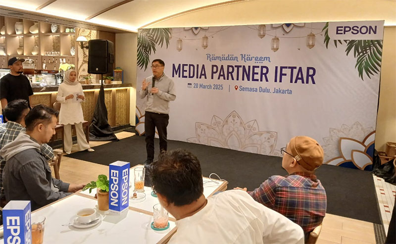 Ng Ngee Khiang Managing Director Epson Indonesia pada acara buka puasa bersama di Semasa Dulu Urban Forest, Cipete, Jakarta (20/3/2025).