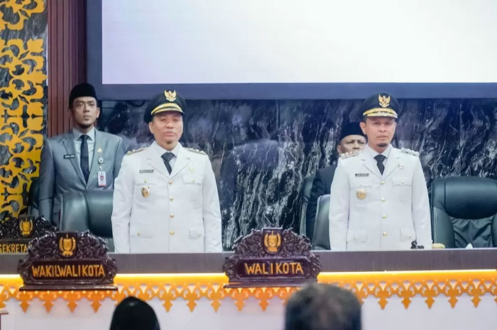 Wali Kota Pekanbaru, Agung Nugroho dan Wawako Makarius Anwar.