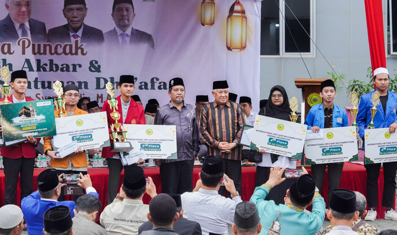 Para pemenang IMHQ foto bersama usai penyerahan hadiah, Sabtu (22/3/2025).