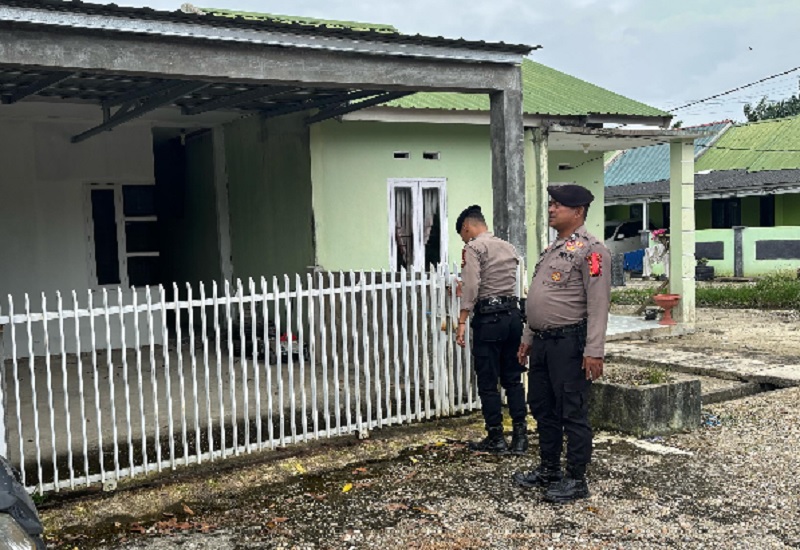 Sat Samapta Polres Kuansing melakukan patroli rumah-rumah kosong di Sinambek dan Desa Beringin Taluk Kecamatan Kuantan Tengah, Senin (24/3/2025).