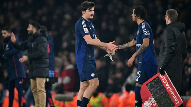 Leny Yoro dan Harry Maguire siap kembali beraksi untuk Manchester United.