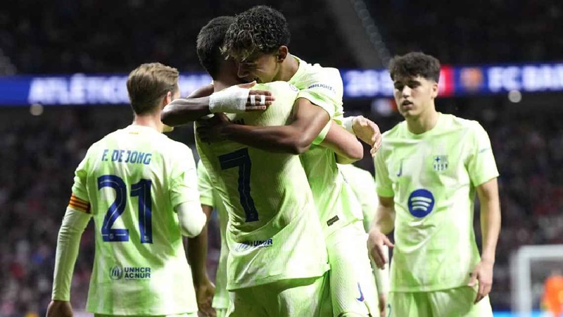 Barcelona masih memburu treble LaLiga, Liga Champions, dan Copa del Rey musim ini.