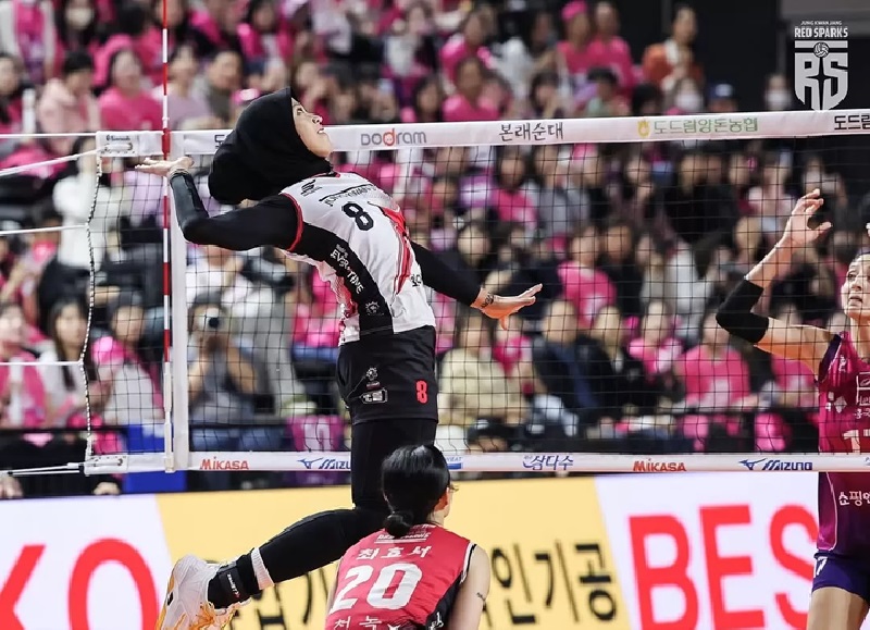 Megawati Hangestri menjadi top skor saat Red Sparks kalah 2-3 dari Pink Spiders di laga kedua final Liga Voli Korea Selatan 2024/2025.
