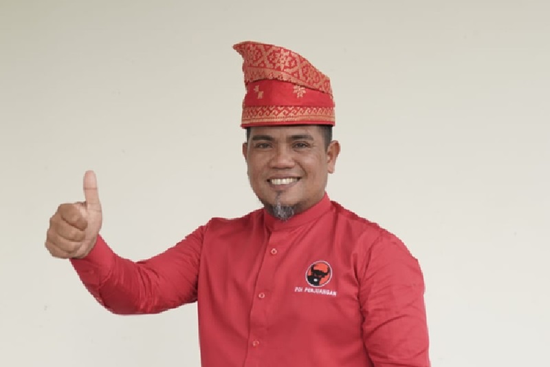Bupati Pelalawan H Zukri