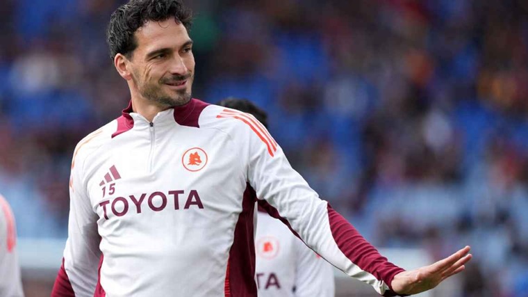 Karier bermain Mats Hummels yang gemilang akan berakhir di akhir musim.